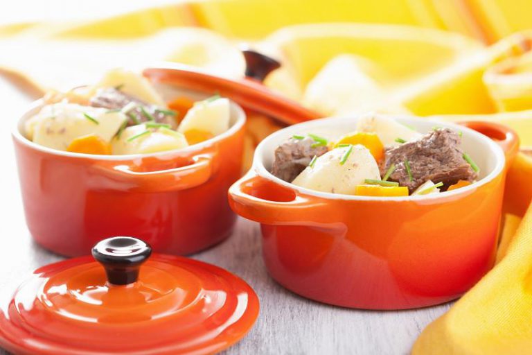 What’s the Best Le Creuset Alternative? (UK)