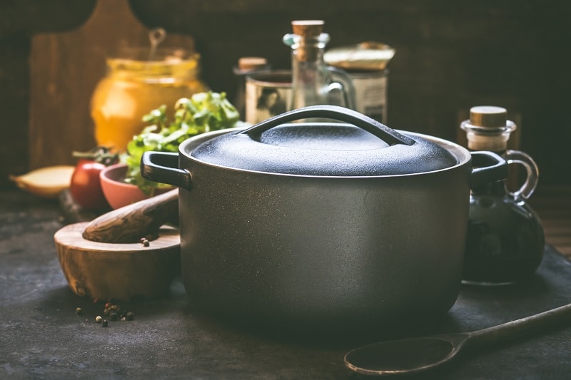 Can a Stock Pot Go in the Oven?
