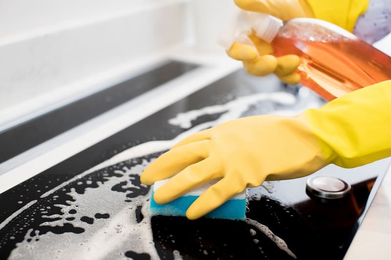 Best Induction Hob Cleaners (2021 UK)
