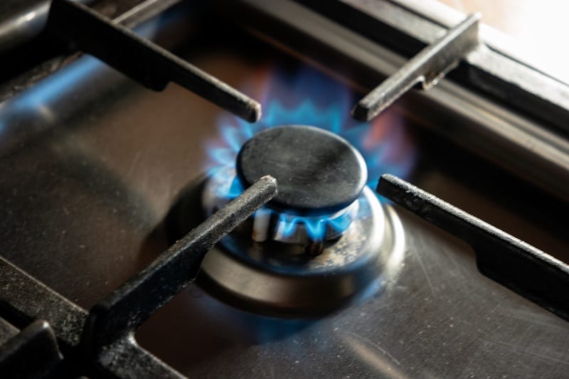 Can a Downdraft Extractor Fan Be Used with a Gas Hob?