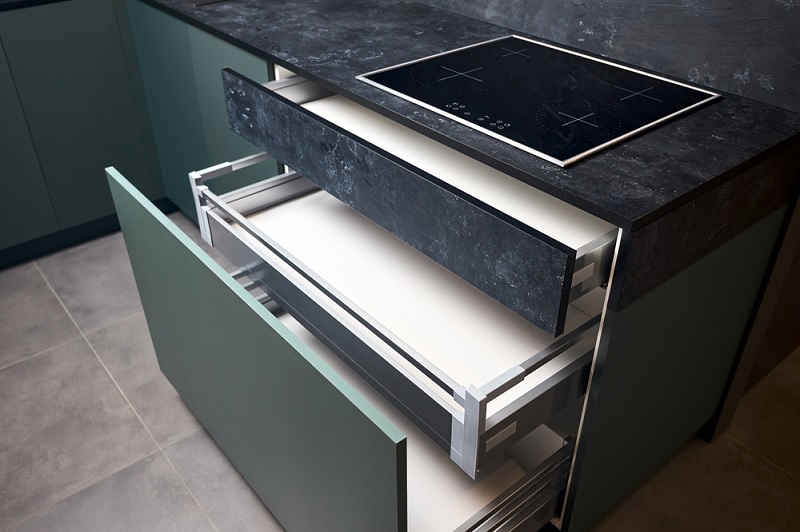 Drawers under induction hob