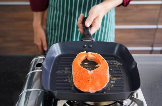 Salmon steak in griddle pan