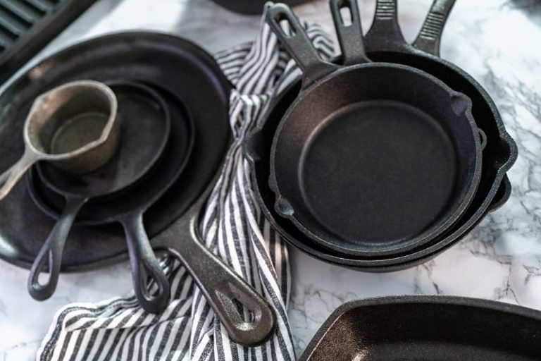best cast iron skillets 2022