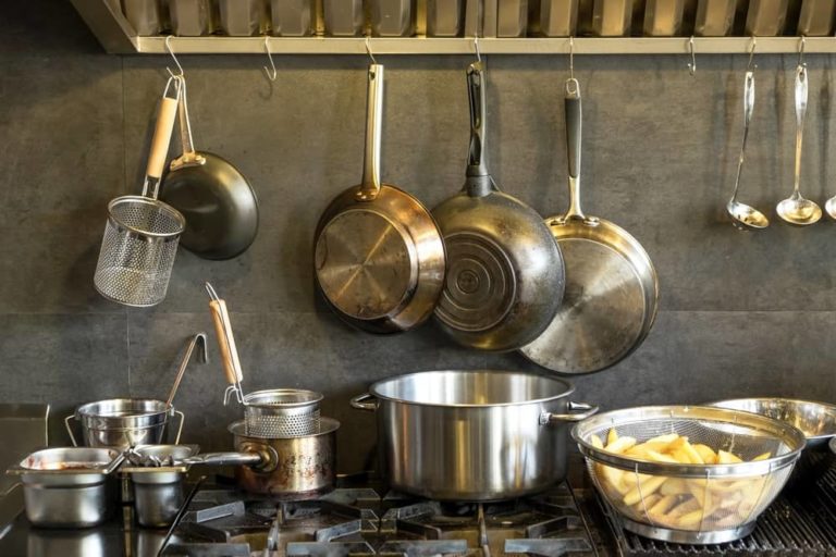 Saucepan vs. Frying Pan What's the Difference?