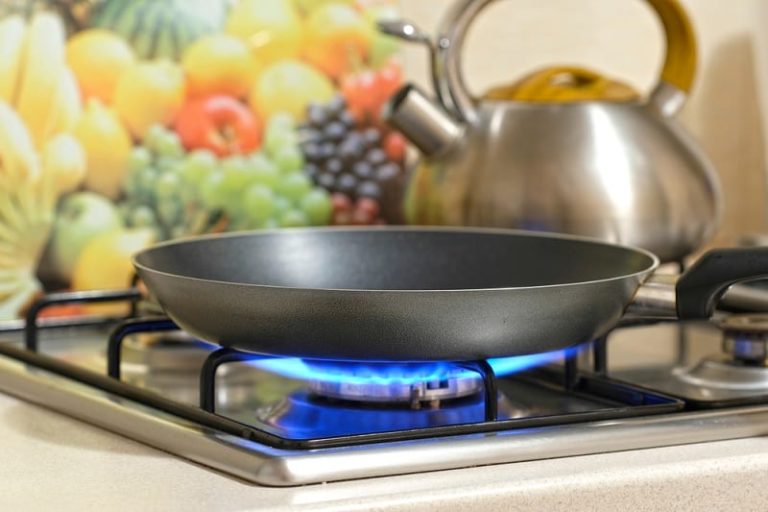 Why Does My NonStick Pan Smell?