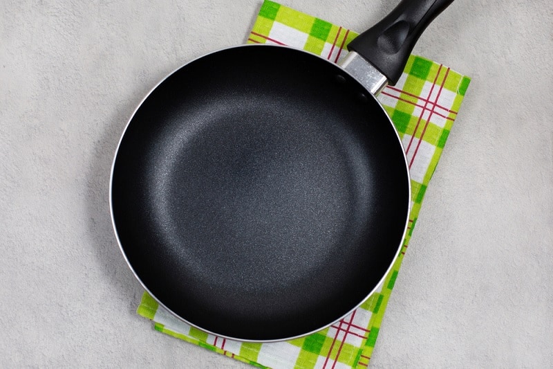 Why Does My Non-Stick Pan Smell?