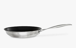 Le Creuset 3-Ply Stainless Steel Omelette Pan