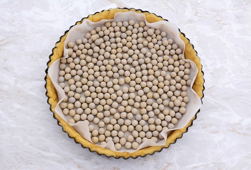 Ceramic baking beans in pie
