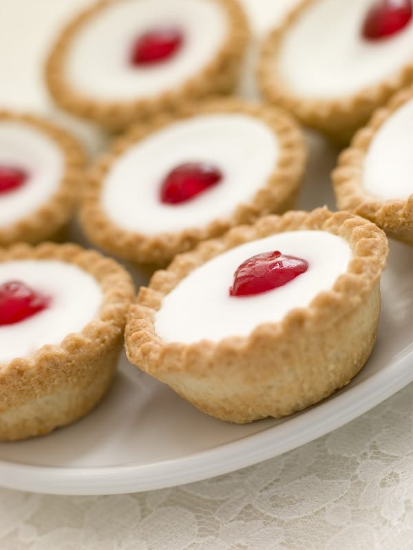 Cherry bakewell tarts