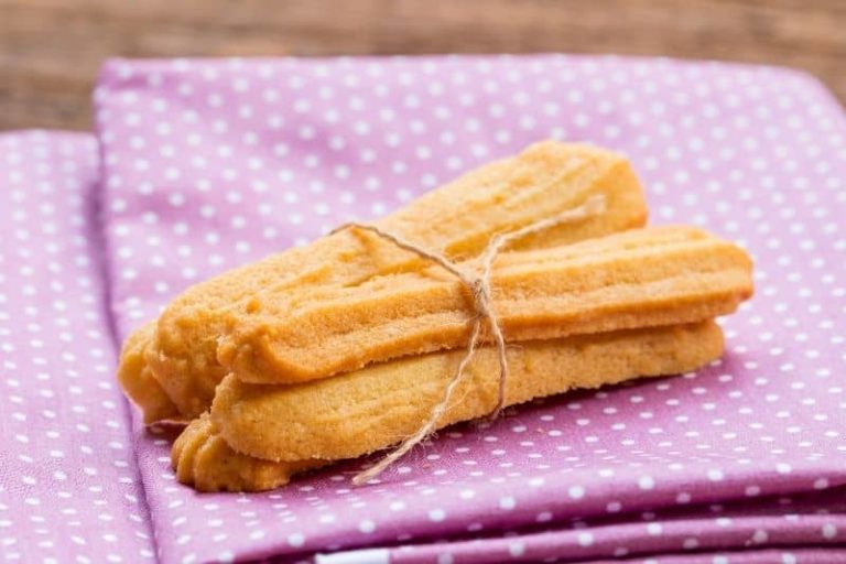 What Is the Equivalent to Nilla Wafers in the UK?