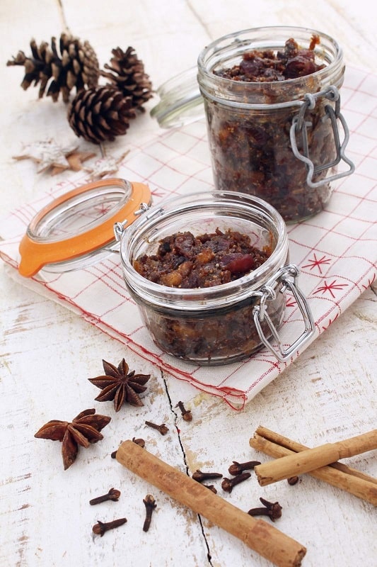 Mincemeat in jars