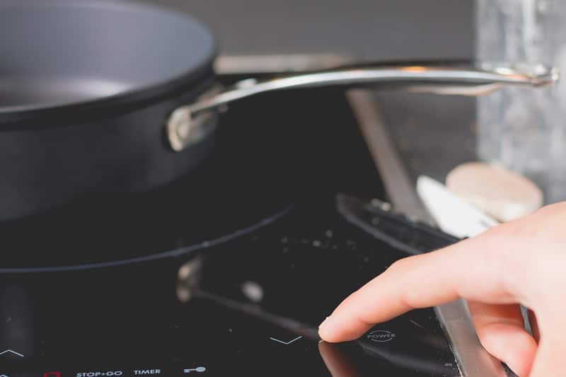 Turning on induction hob