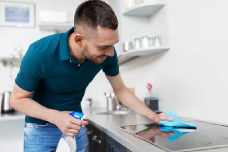 Clean your induction hob