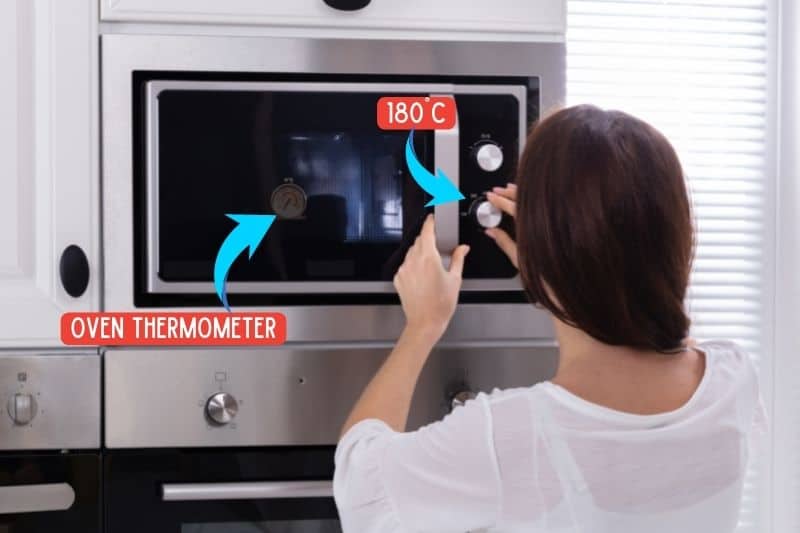 How to Test the Oven Temperature with a Thermometer